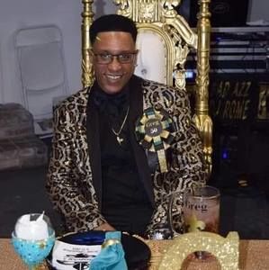 Meet your Posher, Gregory